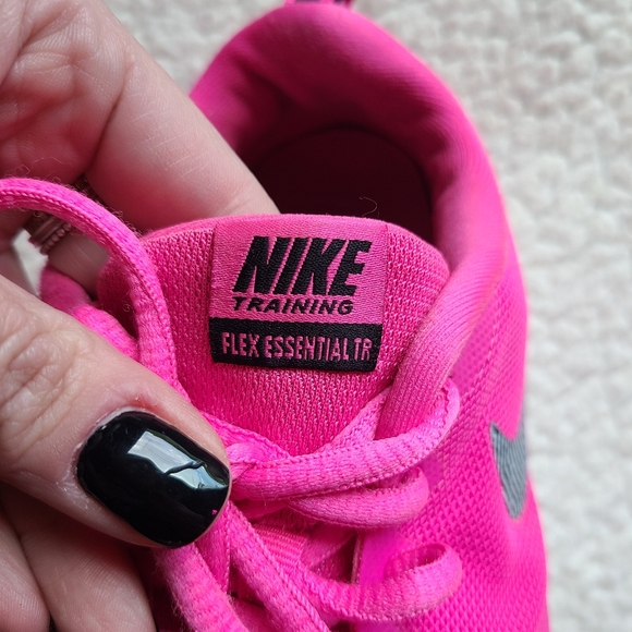 Nike women's training flex essential TR size 7 - Picture 5 of 6